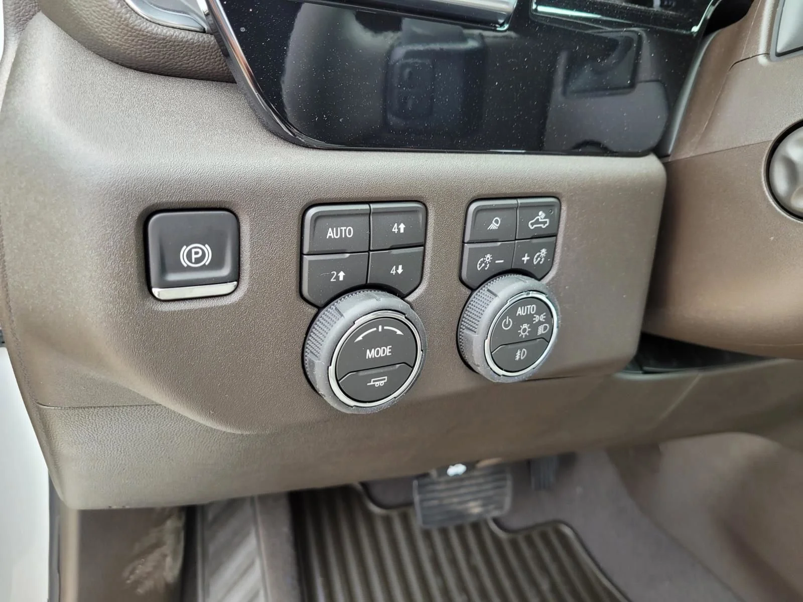 2026 Chevrolet Silverado 1500 LTZ - Photo 17
