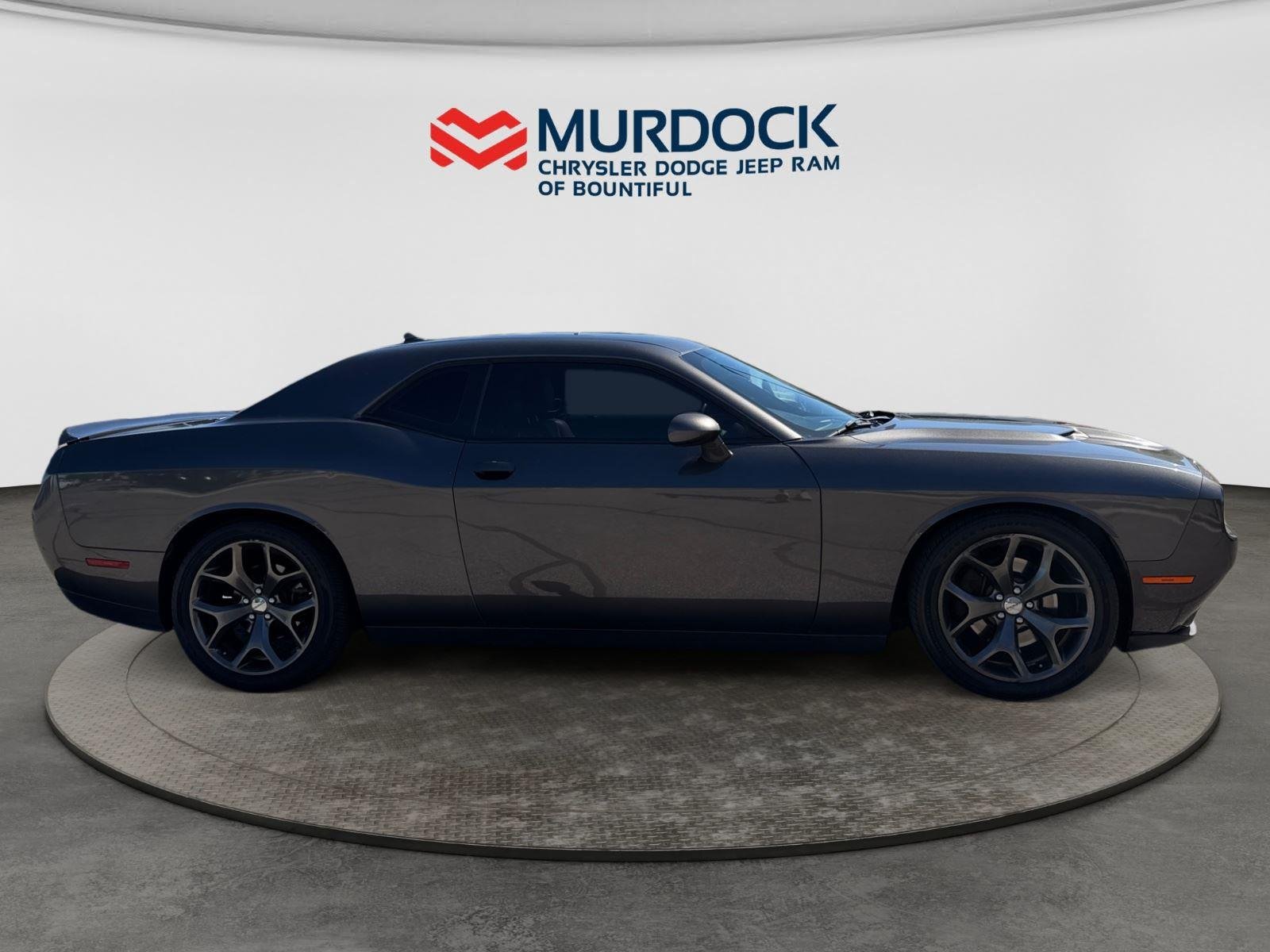 Used 2015 Granite Crystal Metallic Clearcoat Dodge SXT Plus image 6