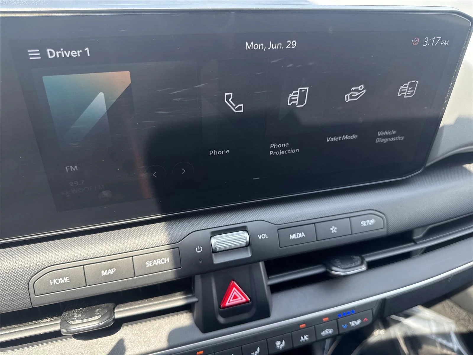 Used 2025 Snow White Pearl Kia LXS image 24