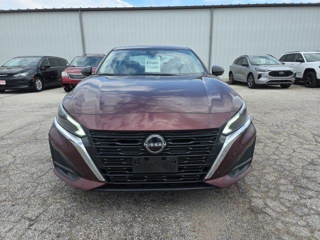 Certified 2024 Nissan Altima SV with VIN 1N4BL4DVXRN383481 for sale in Indianola, IA