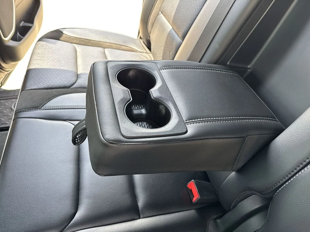 Used 2022 Diamond Black Ram Laramie image 38