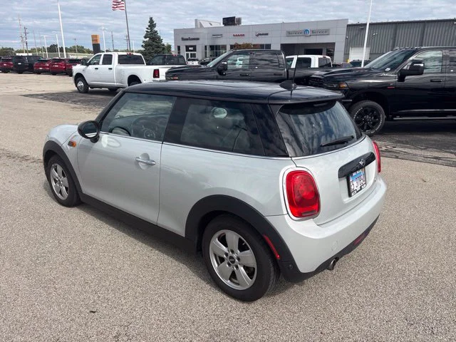Used 2018 Silver MINI Base image 5