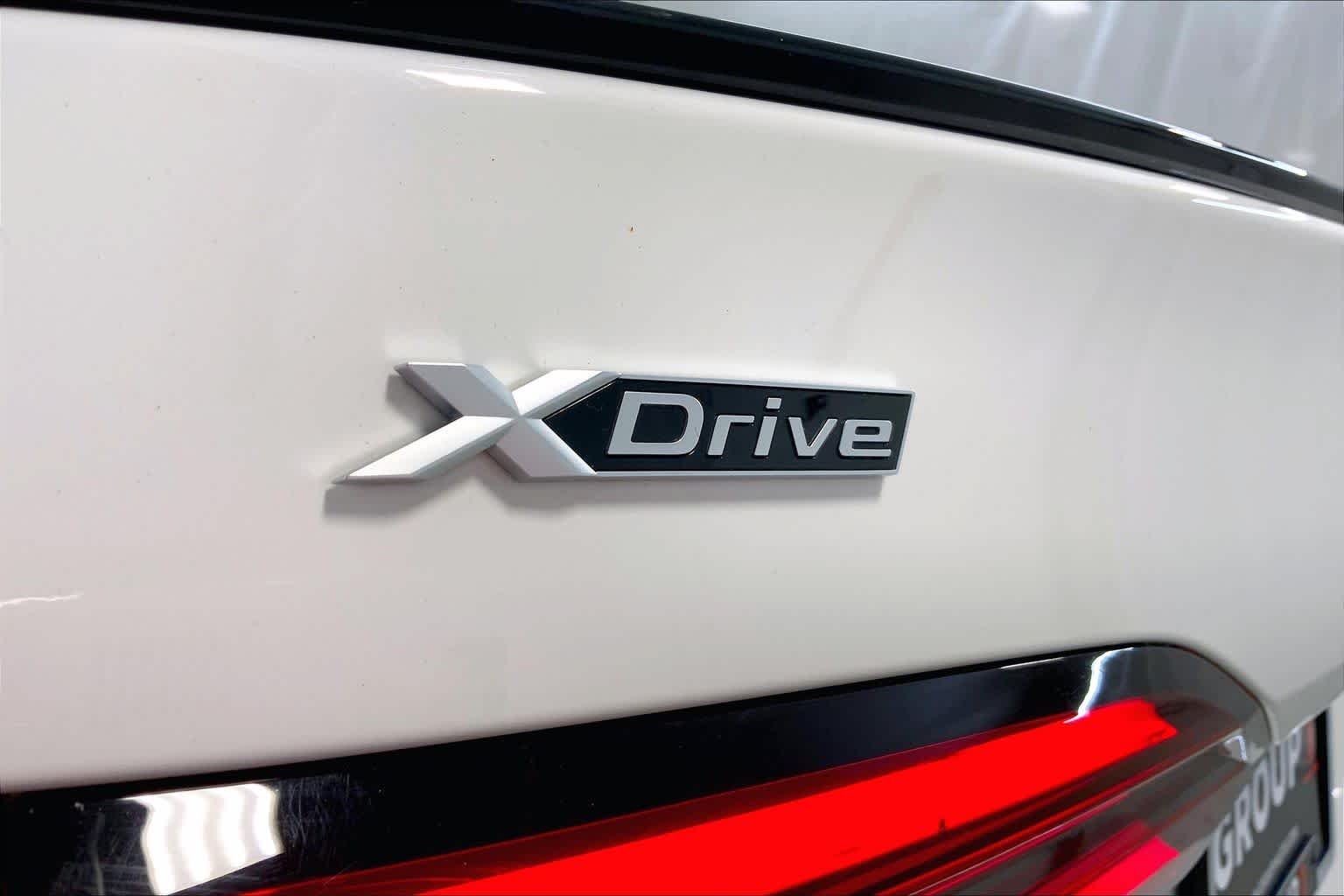 Certified Used 2024 Alpine White BMW 540i xDrive image 9