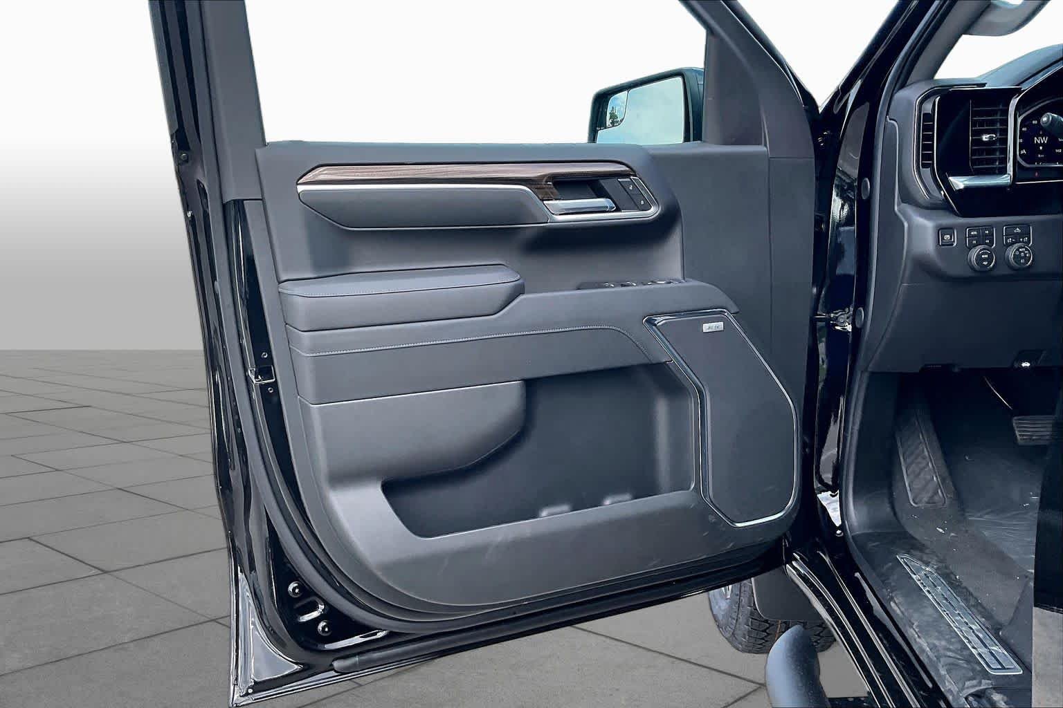 2026 Chevrolet Silverado 1500 LT Trail Boss - Photo 11