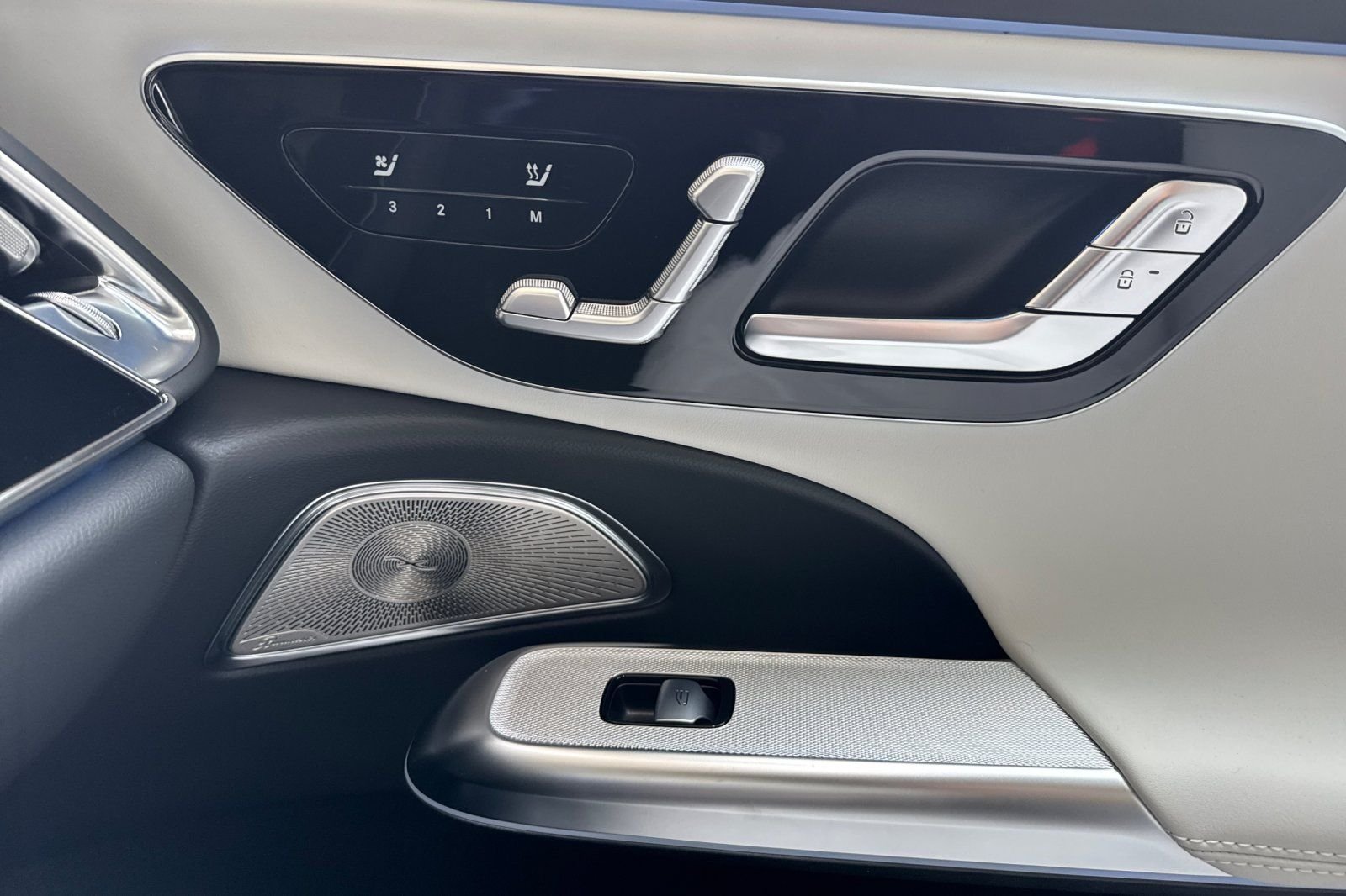 New 2027 Polar White Mercedes-Benz E 450 image 36