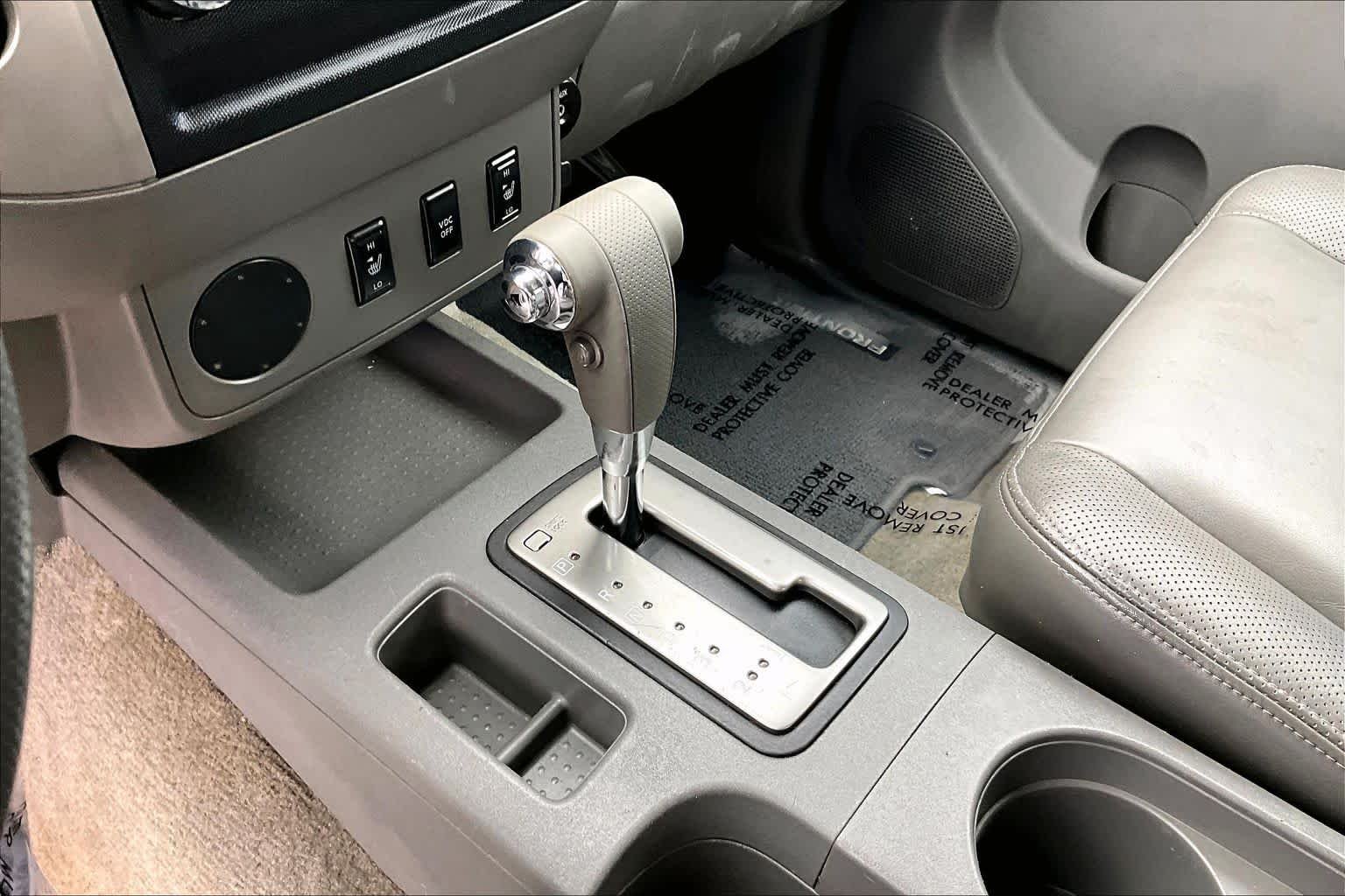Used 2011 Radiant Silver Nissan SL image 16
