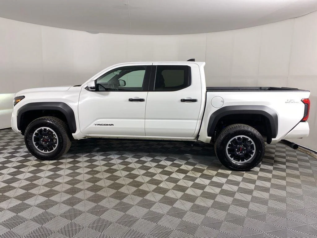 Used 2025 Ice Toyota TRD Off-Road image 12
