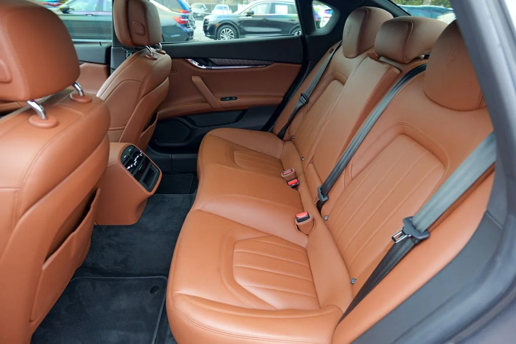 Used 2023 Grigio Maratea Metallic Maserati Modena Q4 image 28