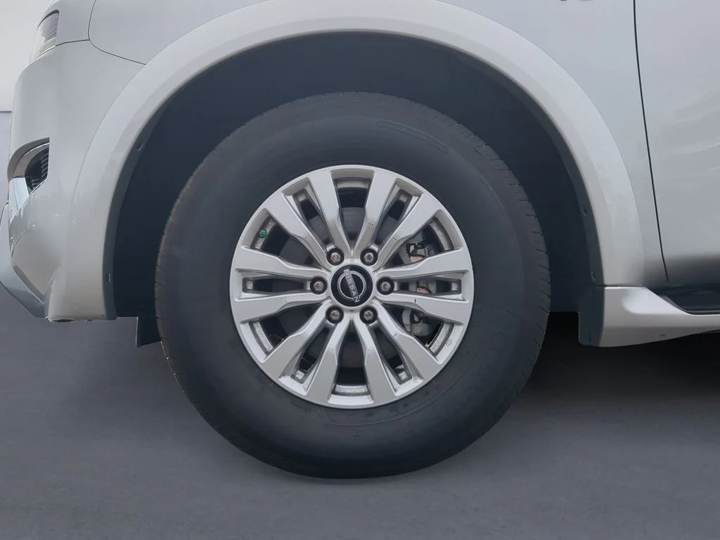 Used 2022 Silver Nissan SV image 11