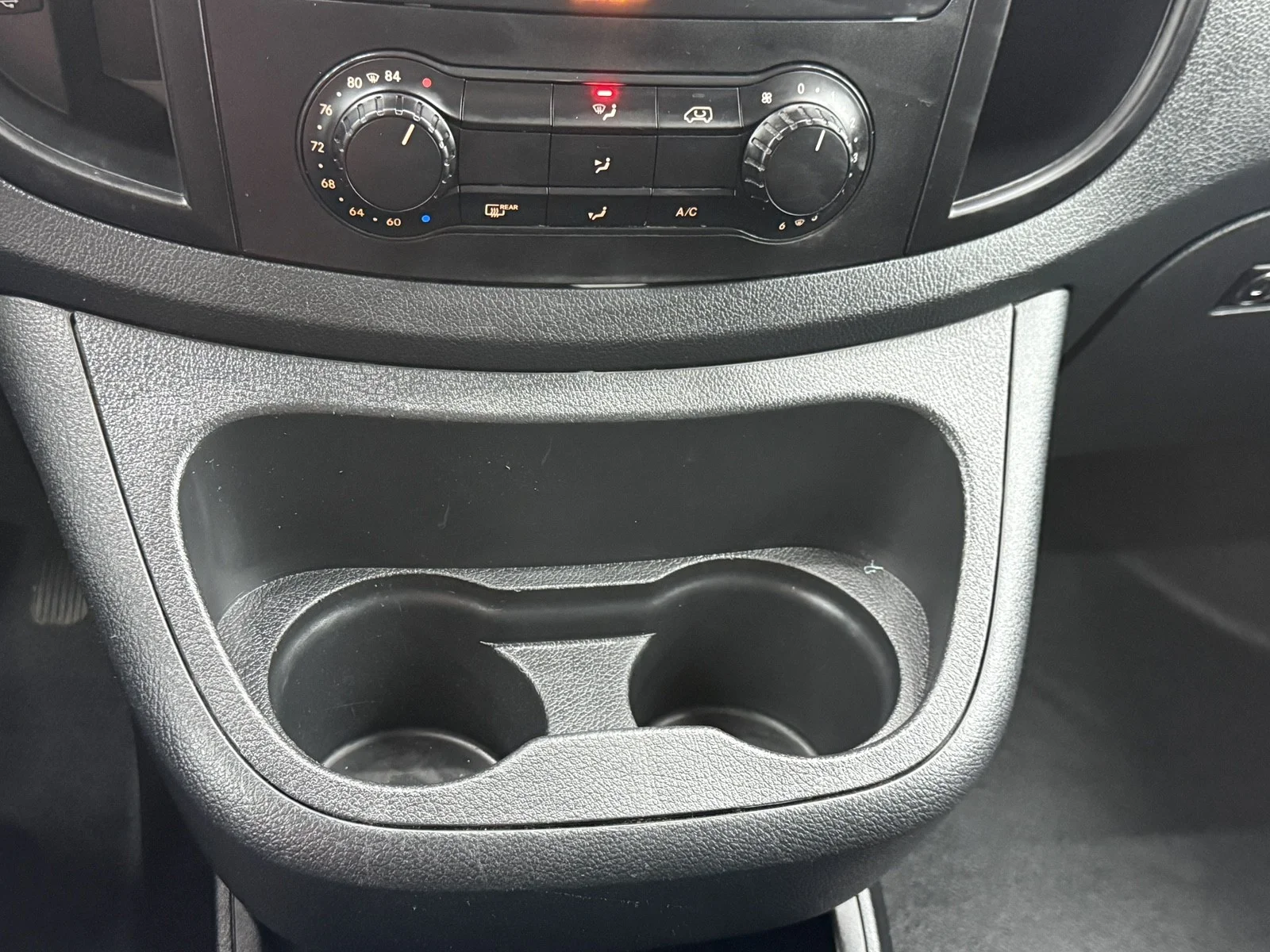 Used 2022 Arctic White Mercedes-Benz  image 24