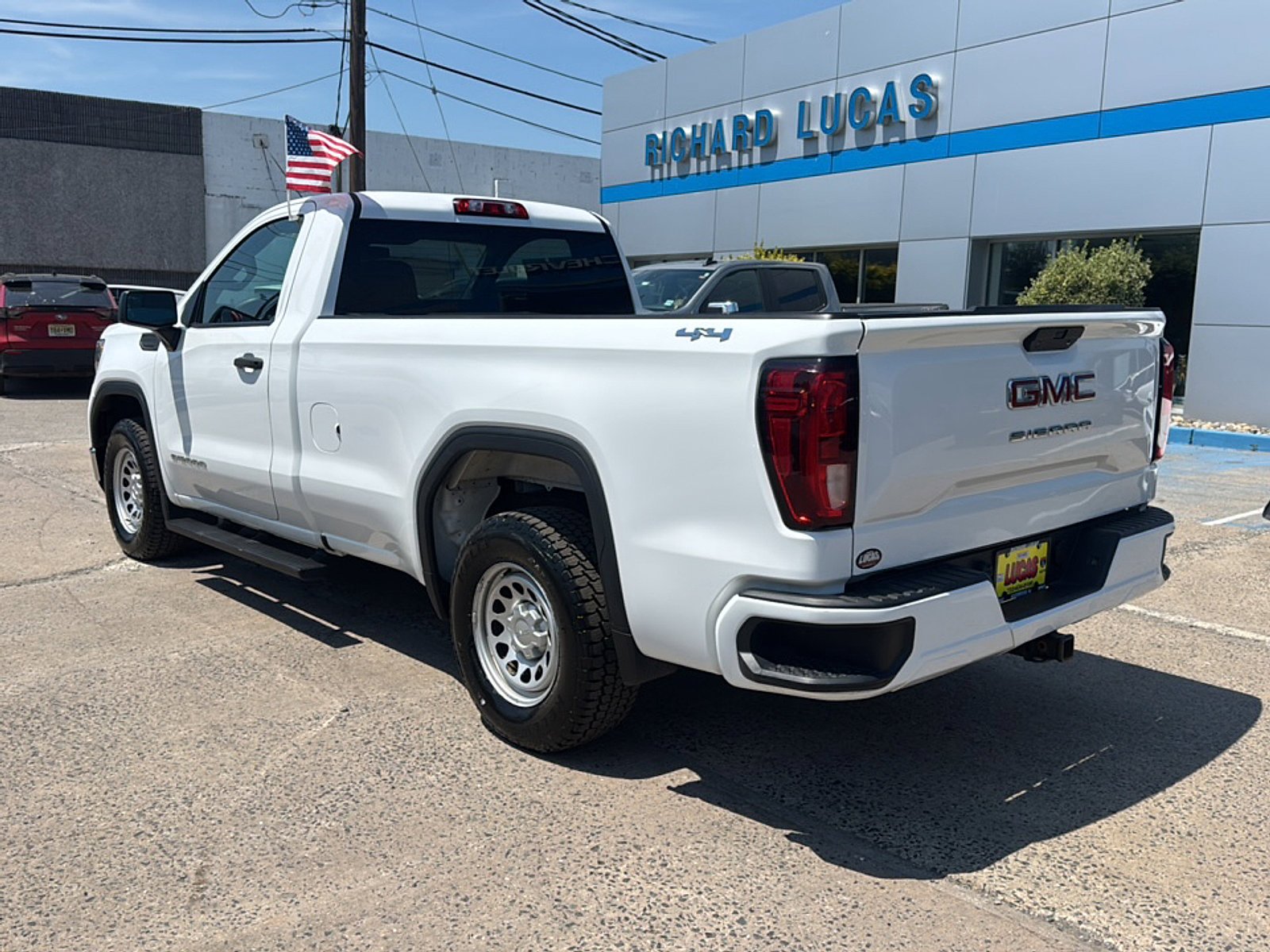 View vehicle photo 7