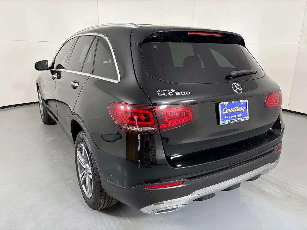 Used 2022 Black Mercedes-Benz GLC 300 image 6