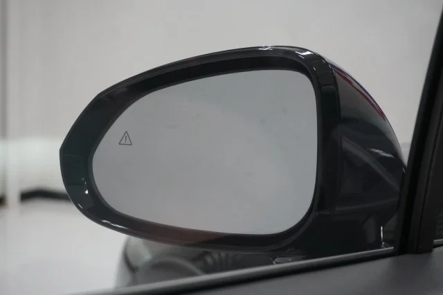 Used 2024  Hyundai SEL image 14