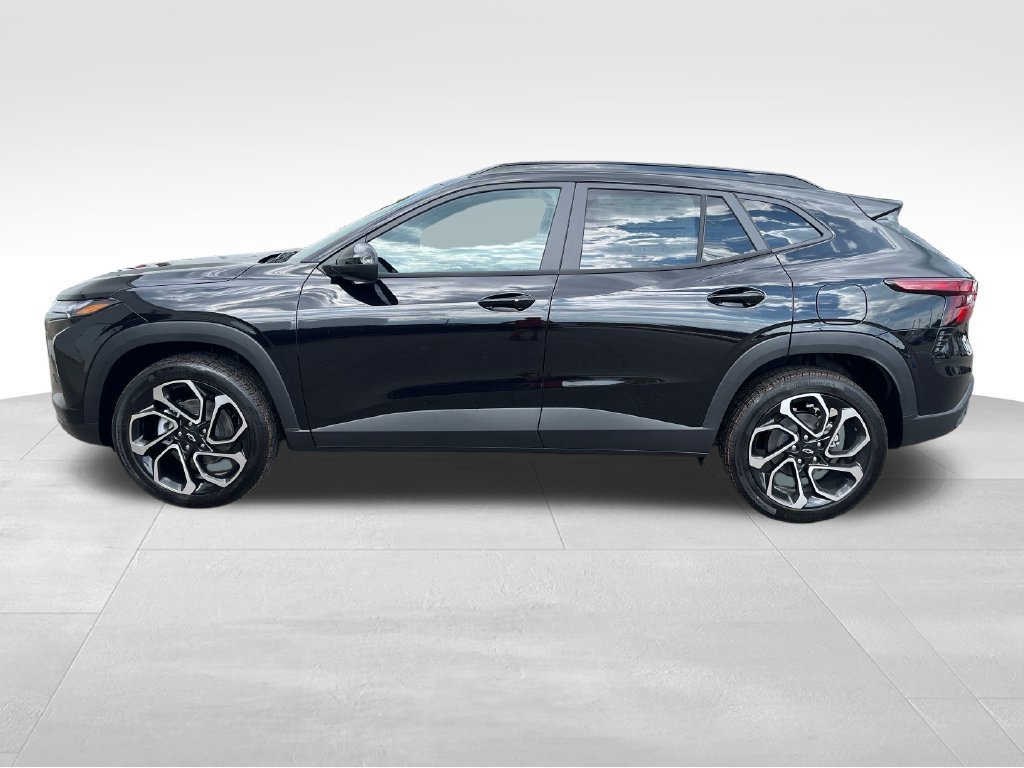 New 2026 Mosaic Black Metallic Chevrolet 2RS image 2