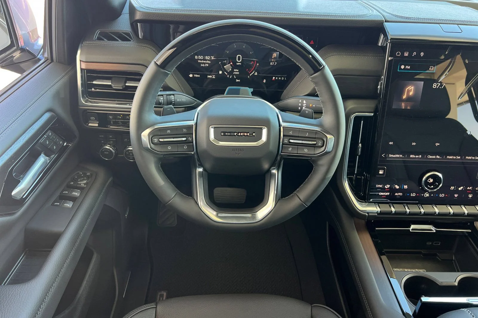 2026 GMC Yukon XL Denali - Photo 12