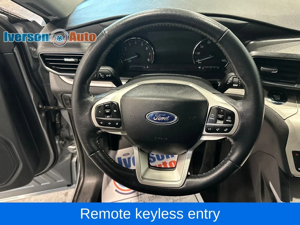 Used 2024 Silver Ford XLT image 18