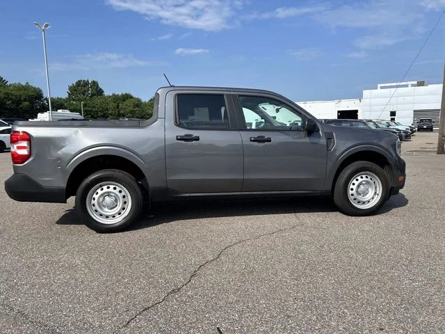 Used 2022 Gray Ford XL image 2