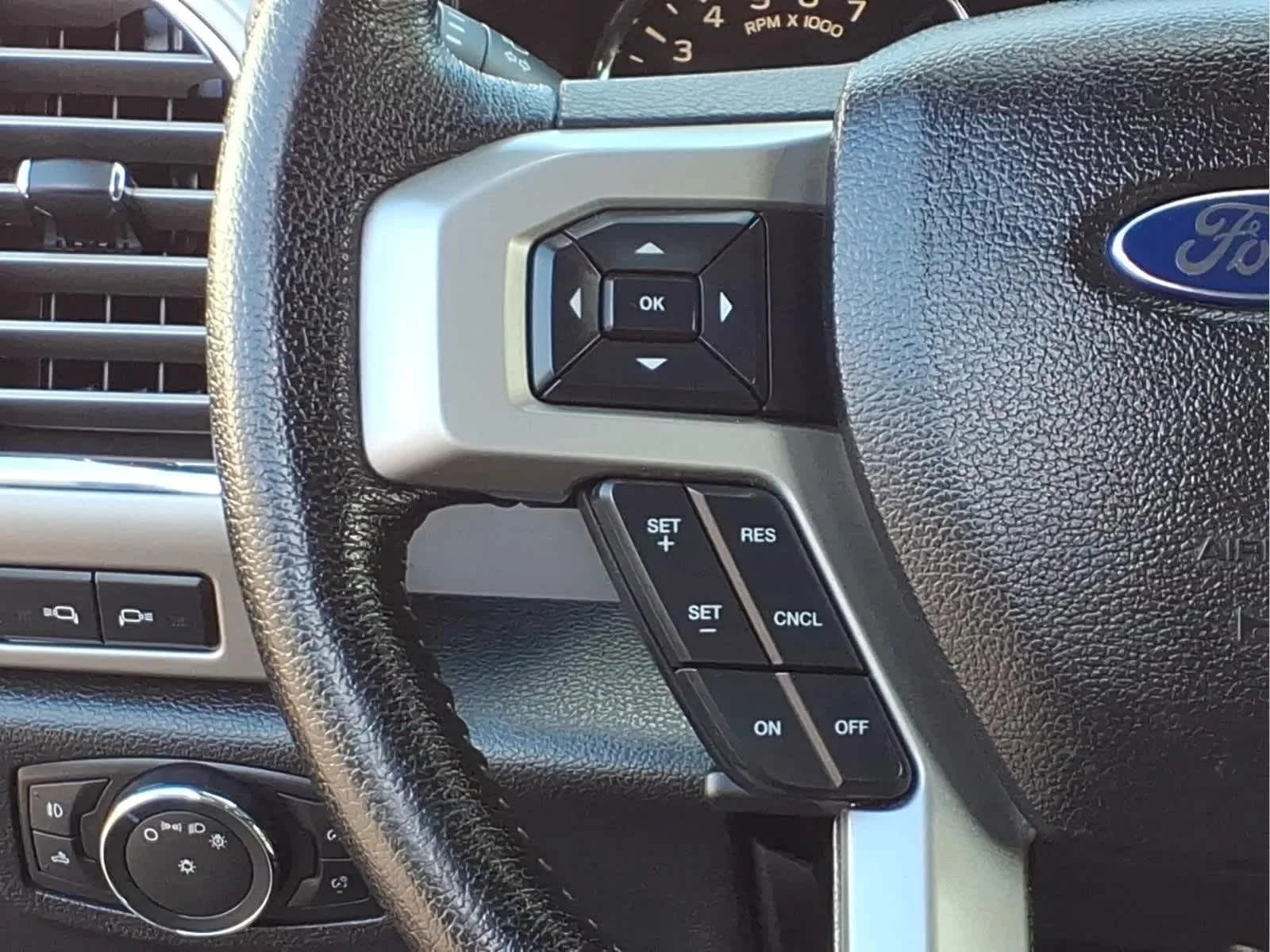 Used 2016 Blue Jeans Metallic Ford Lariat image 21