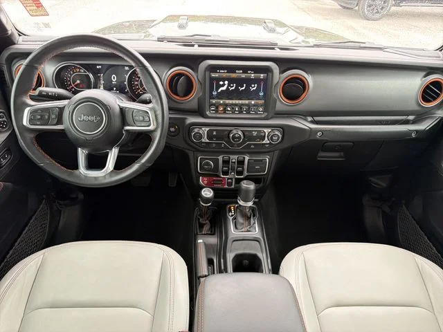Used 2023 Gray Jeep Mojave image 11