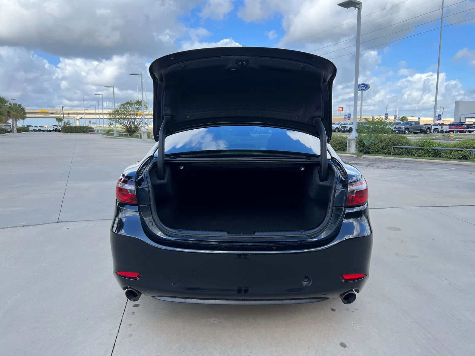 Used 2018 Black Mazda Grand Touring Reserve image 4