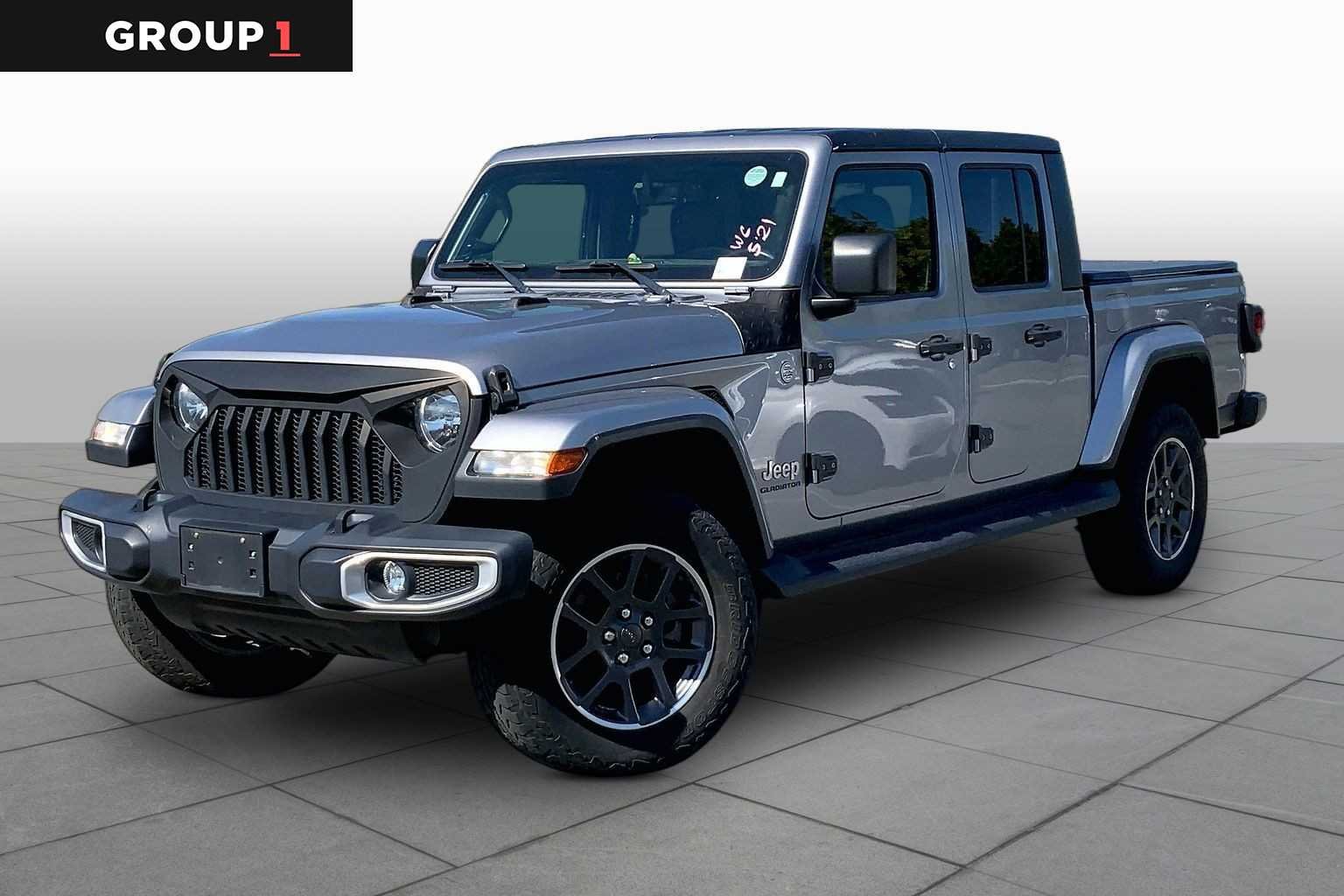 2020 Jeep Gladiator Overland's photo