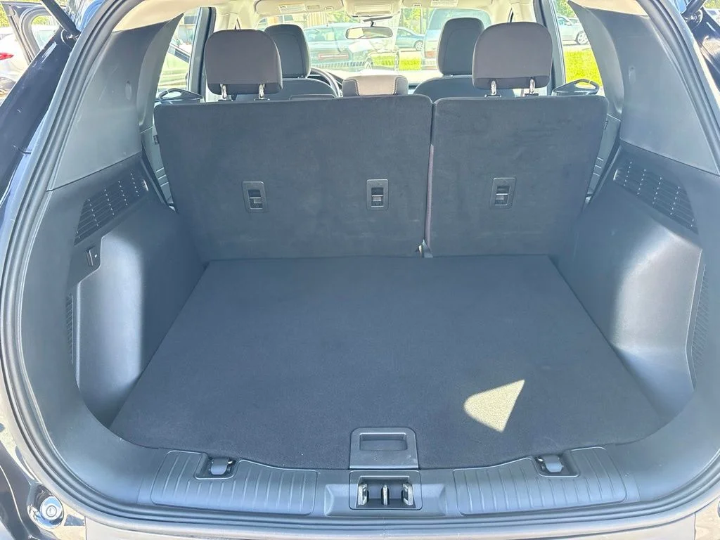 Used 2021 Blue Ford S image 32
