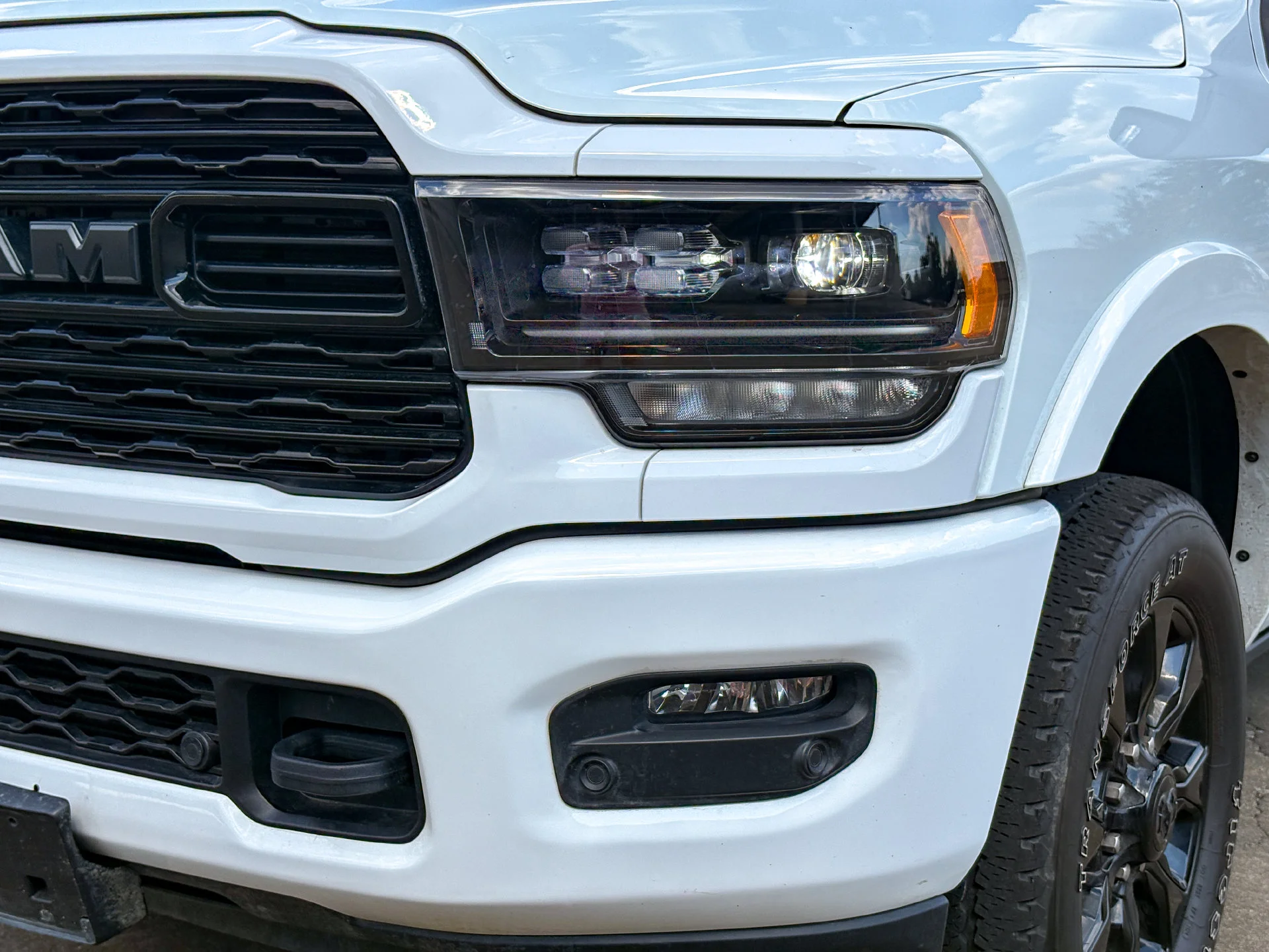 Used 2024 White Ram Limited image 6