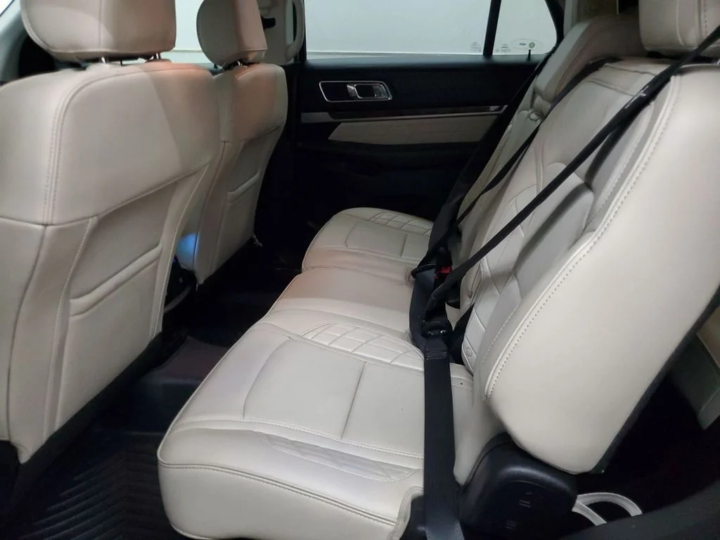 Used 2016 Shadow Black Ford Platinum image 12