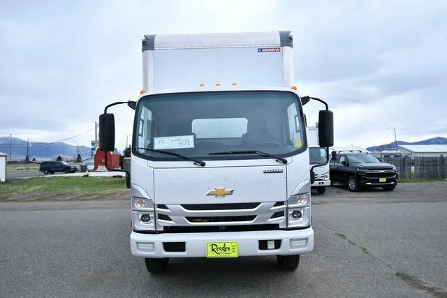 New 2024 Arc White Chevrolet NA image 6