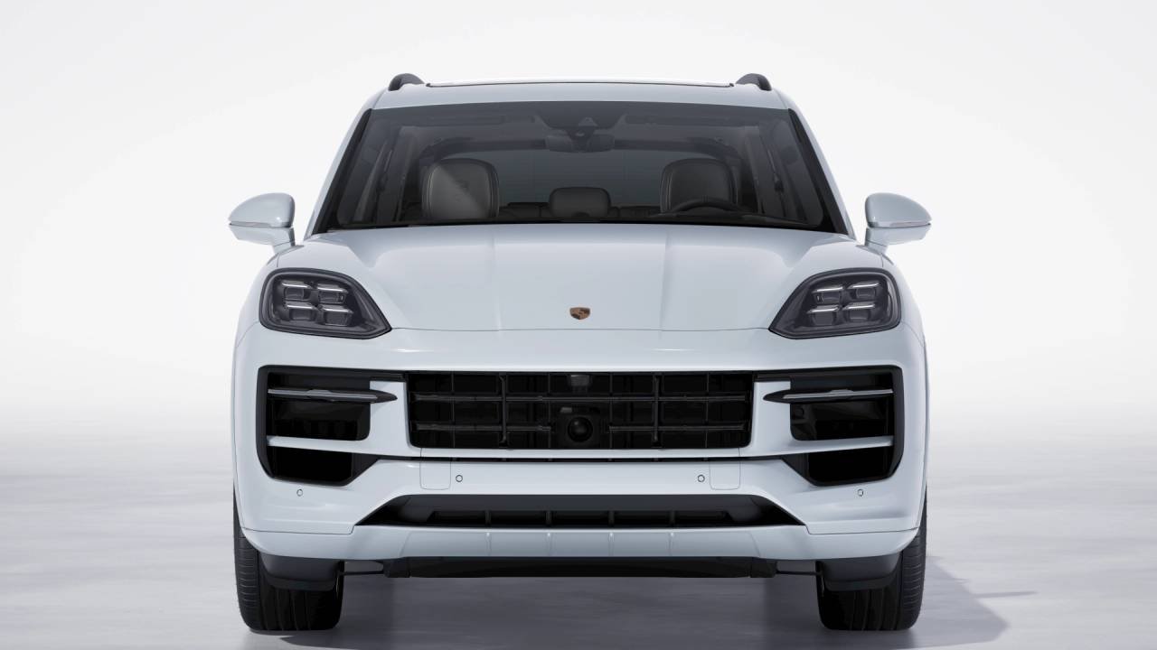 New 2026 Carrara White Metallic Porsche GTS image 8