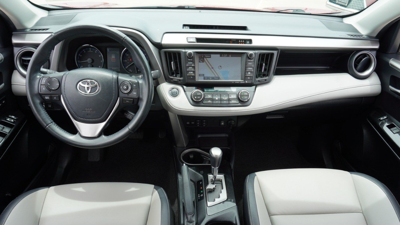 Used 2017 Red Toyota Limited image 30