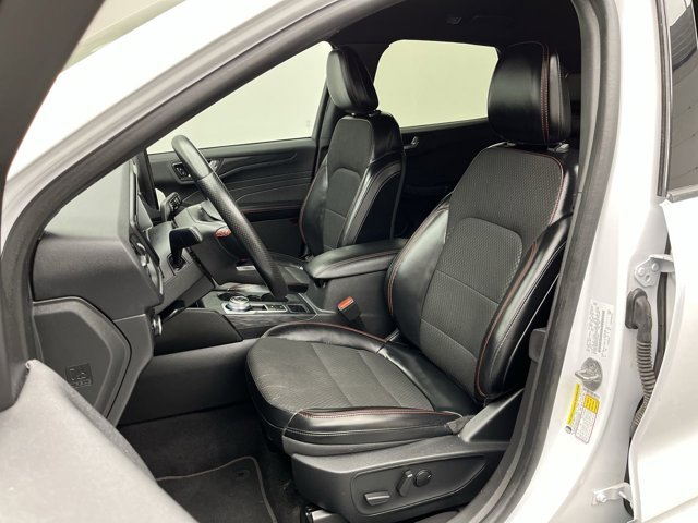 Used 2023 Oxford White Ford ST-Line Select image 9