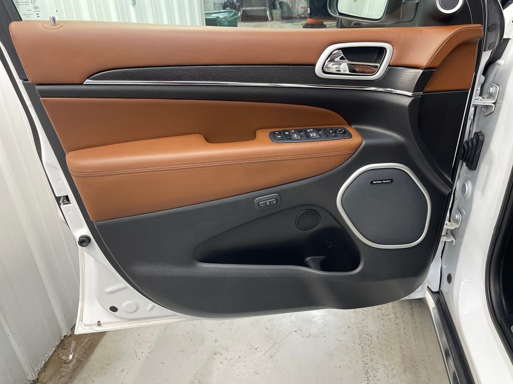 Used 2021 White Jeep Summit image 15