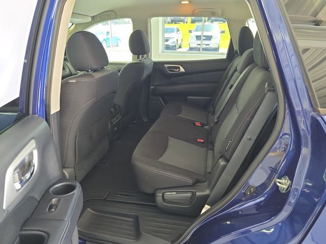 Used 2019 Blue Nissan S image 10