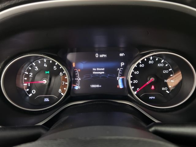 Used 2017 Red Jeep Latitude image 25