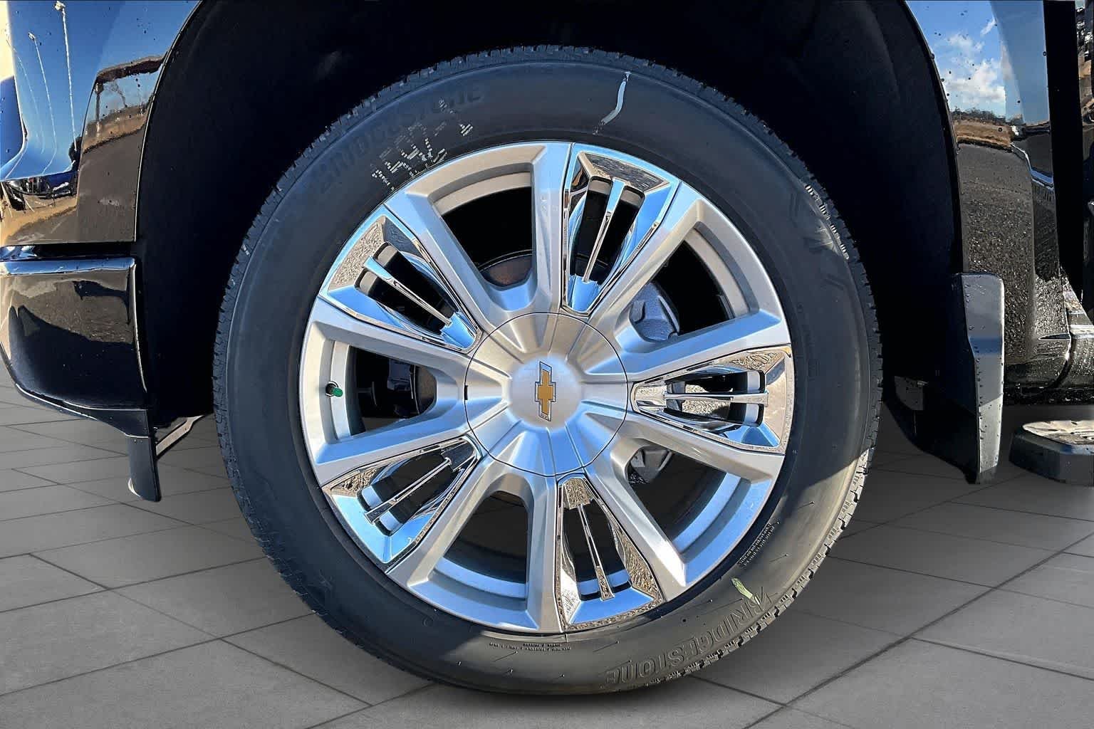 2026 Chevrolet Silverado 1500 High Country - Photo 12