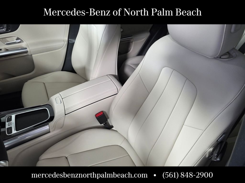 New 2026 Polar White Mercedes-Benz GLA 250 image 8