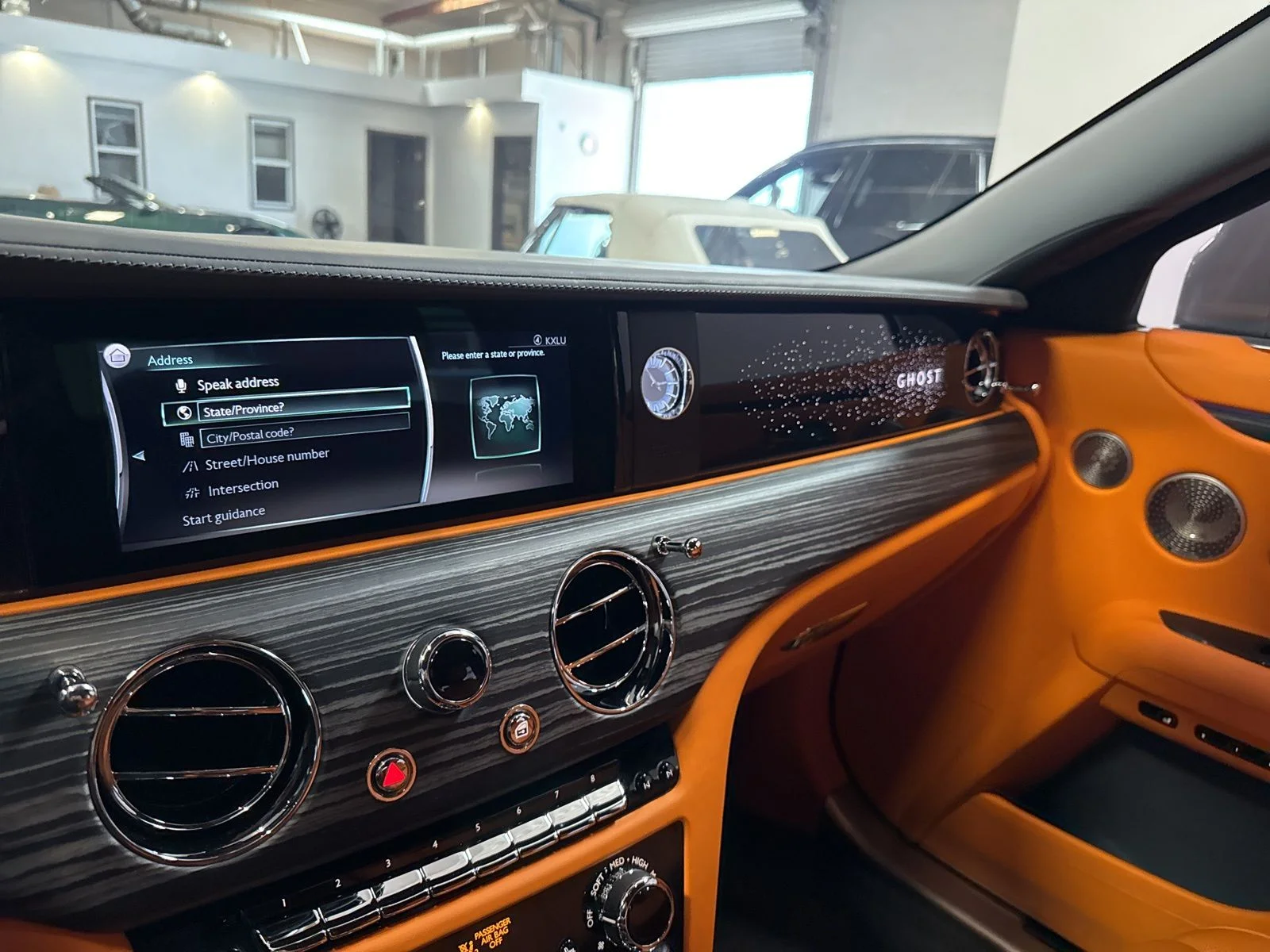 Used 2022 Gray Rolls-Royce Base image 40
