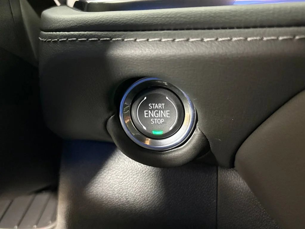 New 2026 Summit White Chevrolet LT image 30