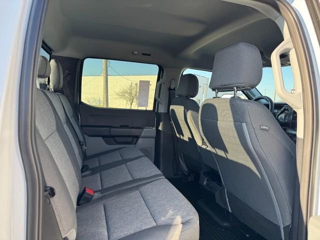 New 2026 Oxford White Ford XL image 6