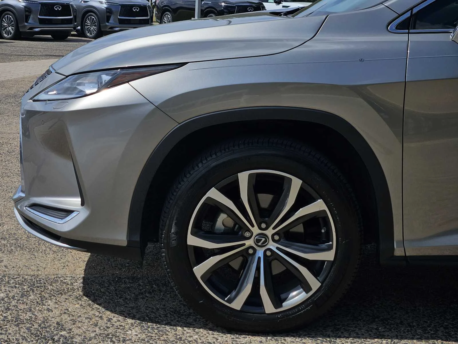 Used 2020 Atomic Silver Lexus  image 5