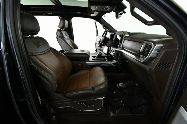 Used 2021 Blue Ford King Ranch image 22