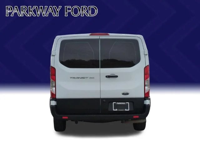 Used 2021 White Ford XL image 4