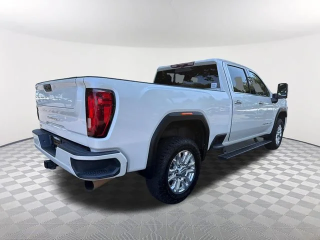 Used 2021 WHITE FROST TRICOAT GMC Denali image 5