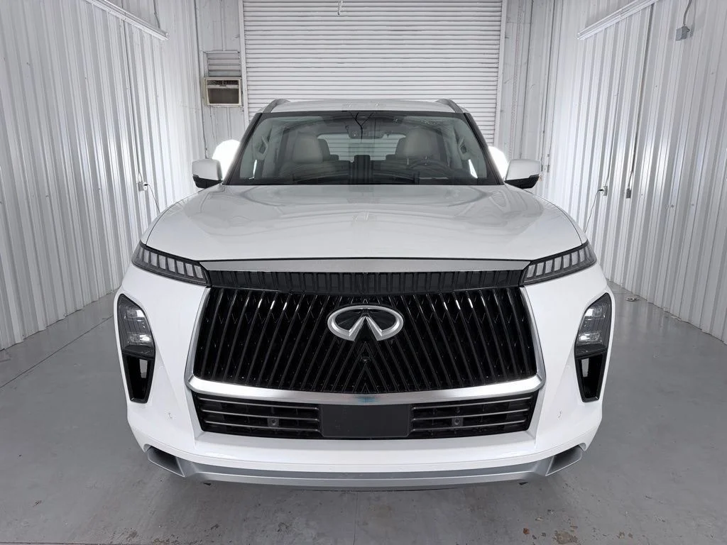 Certified Used 2026 White INFINITI PURE image 2