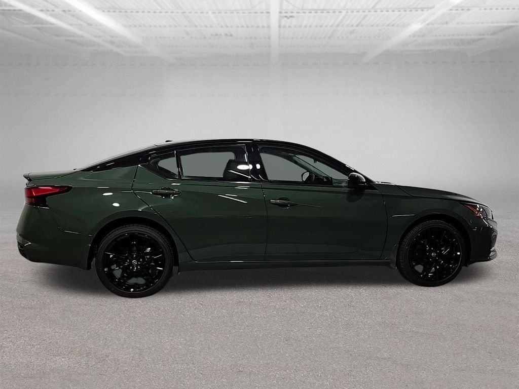 New 2026 Green Nissan 2.5 SR image 7