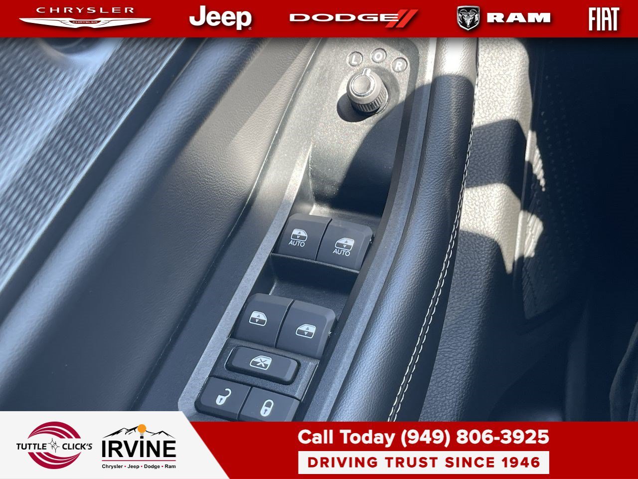 Certified Used 2023 Baltic Gray Metallic Clearcoat Jeep Altitude image 22