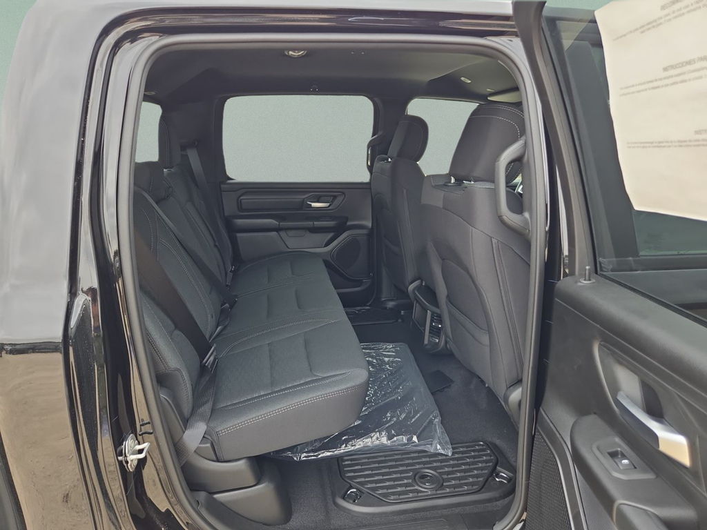New 2026 Diamond Black Crystal Pearlcoat RAM Express image 34