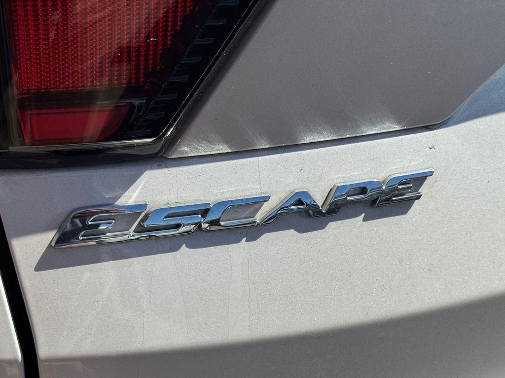 Used 2018 White Ford Titanium image 16