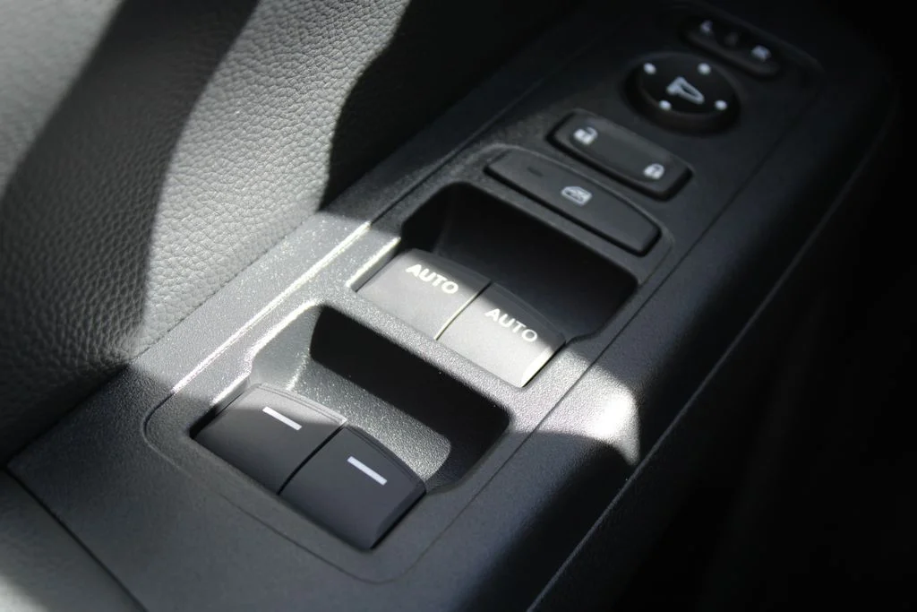 New 2026 Urban Gray Pearl Honda AWD EX image 29